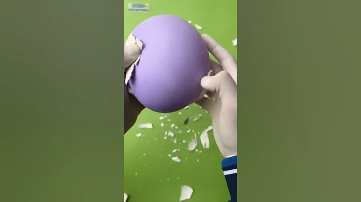 What do you want to squeeze for satisfaction? #satisfying #asmr #asmrsounds #oddlysatisfying