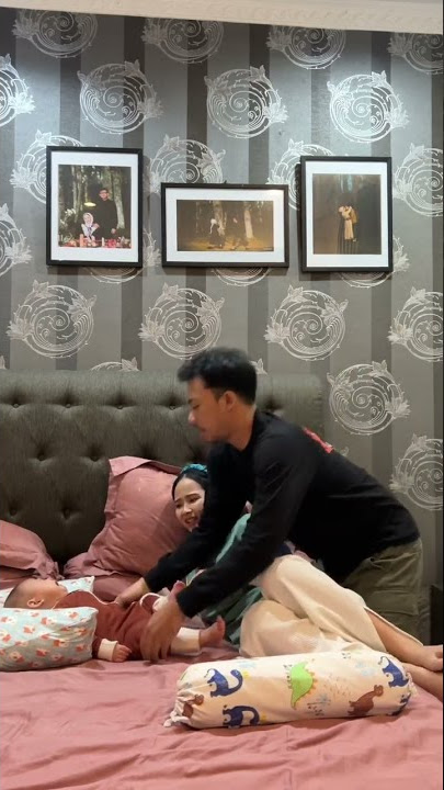 Maap kebiasaan gendong ibunya 🙏🏻 😂😂