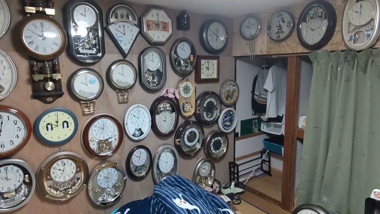 久しぶりの からくり時計 全鳴らし 10時 - YouTube