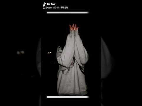 حزين عيني من كتر البكاء كرهت دموعي