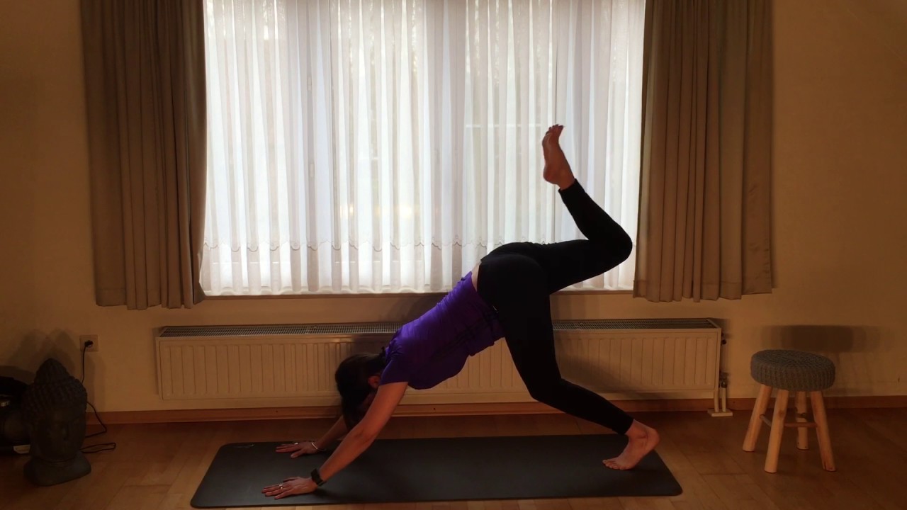 Yoga voor stijve harken deel 4 - YouTube