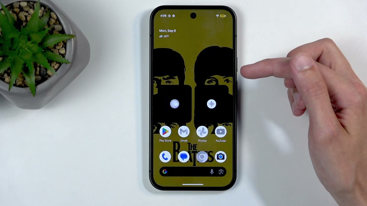 GOOGLE Pixel 10 – How to Enable Power Saving Mode