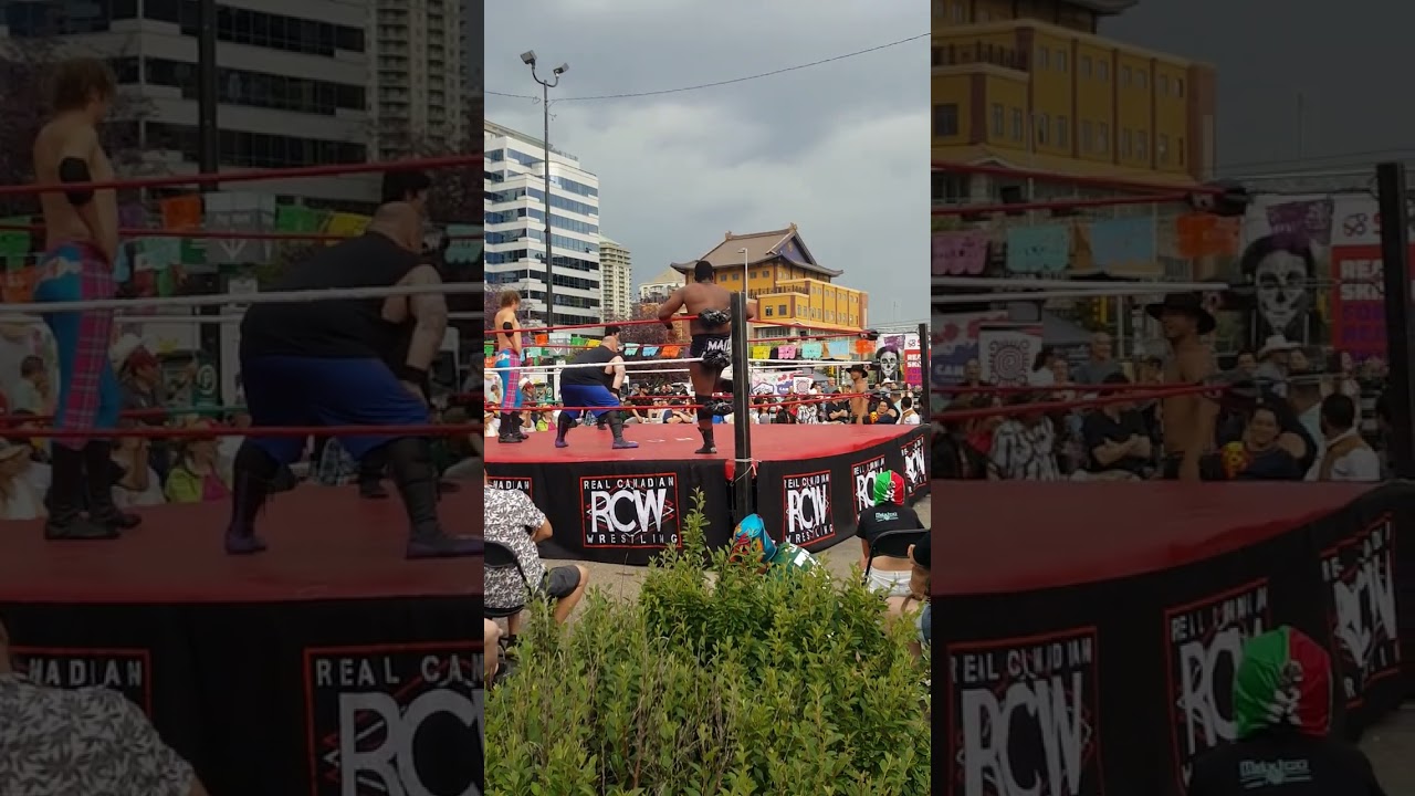 La cucaracha-lucha libre Mexifest Calgary AB Canada