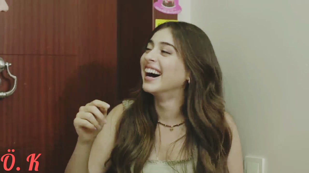 Ada & Bora - Bir Gülüşü Var