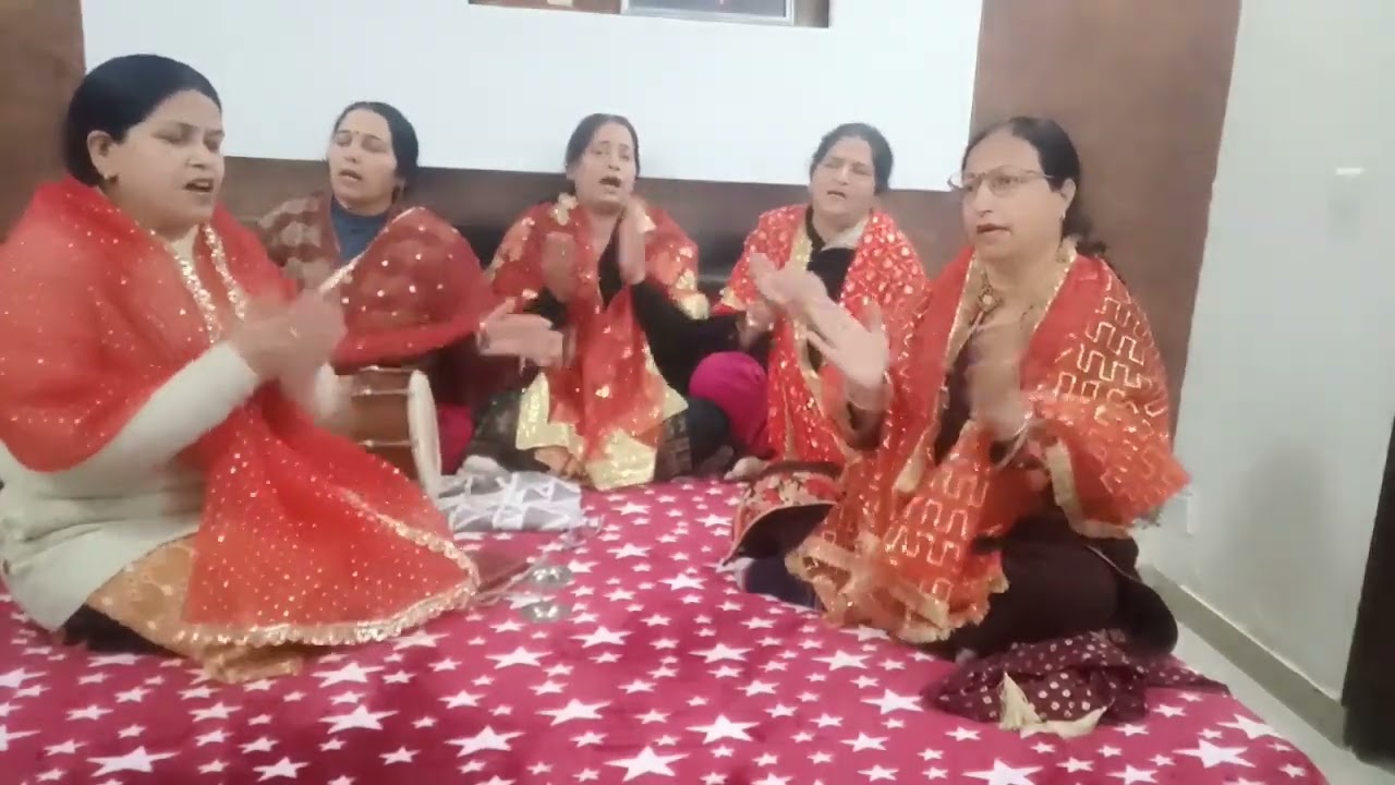 Himachali kirtan mandli 🙏 Krishan ji ka pyara sa bhajan ik Din mere ghar aana mere banke bihari 