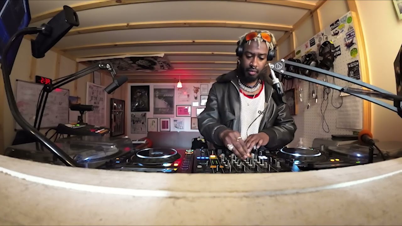 Bright Futures w/ mZ3