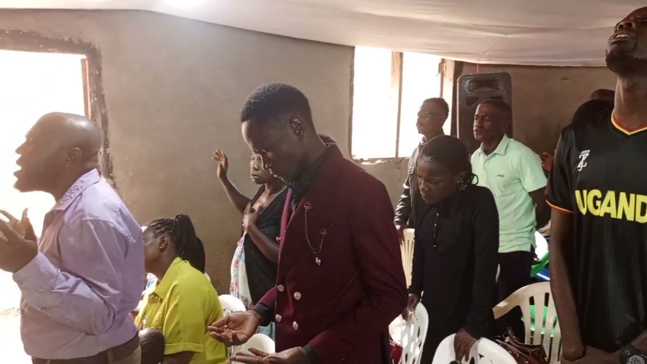 Preaching by pr Asingura Richard of kikuube Christian fellowship