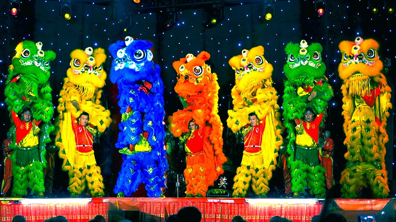 Múa Lân Cực Hay 2025 / LSR Tinh Anh Đường biểu diễn Lân Sư Rồng tại lễ hội Tết Nguyên Tiêu Quận 5