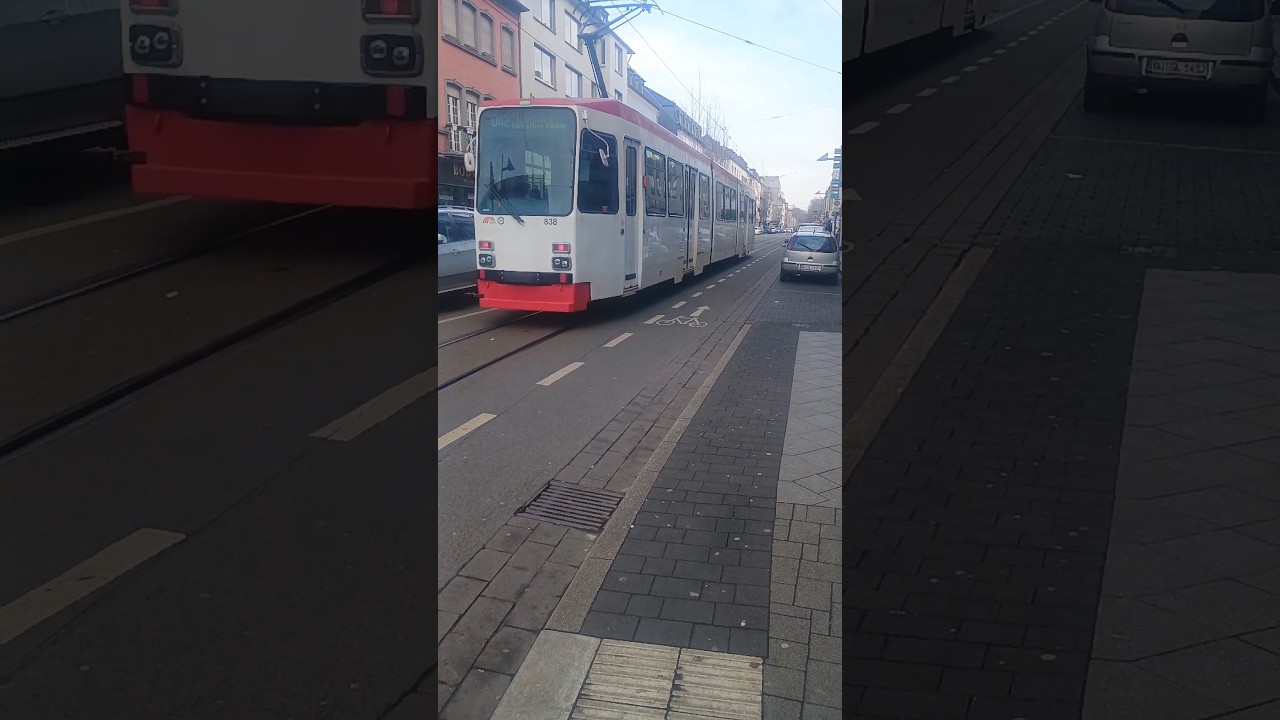 M8C 838 am 05.02.2026 Rheinstraße als 042 Richtung Elfrather Mühle 