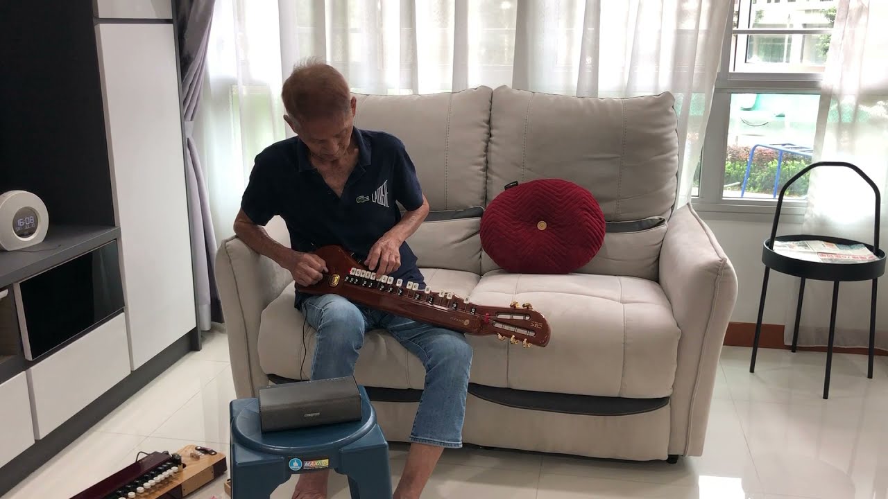 周璇-四季相思 Suzuki KOHAKU CHK-1 +Creative Sound Blaster Roar