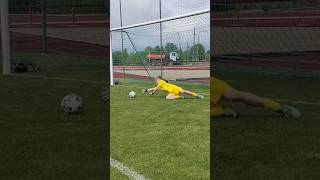 YOUNG GOALIE Move Fast & Defend the SPACE! 🔥 #football #goalkeeper #shorts