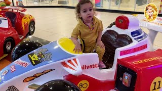 Doğa Nil Ile Playland Deyiz. Şimşek Mcqueen , Pinokyo , Barbie Hepsi Bu Videoda