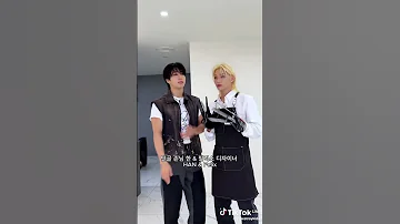 الصدمة تشرح كلشي يماعععع ياربي سووه الترند مامصدگةةة بس حلو حبيت Straykids Kpop 