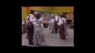 Video thumbnail of "Mashup: La Danse à St-Dilon / Set Carré"