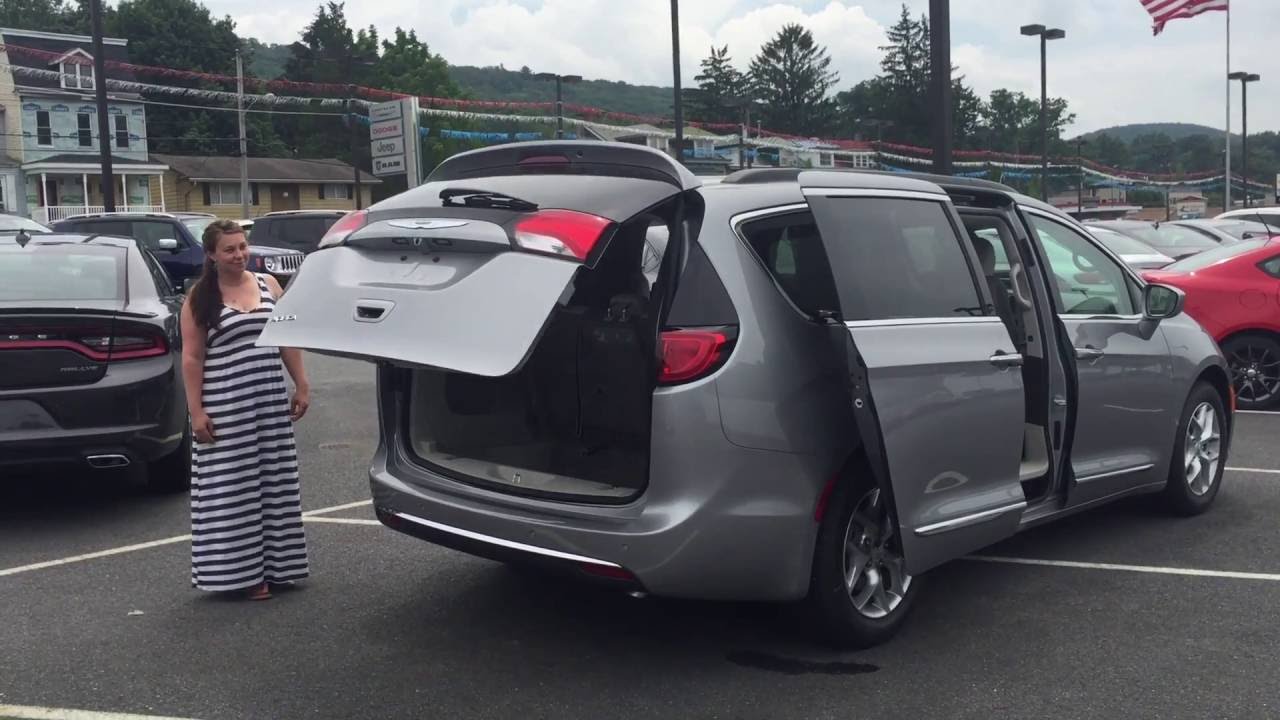 chrysler pacifica 8 passenger