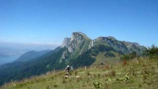 Uitzicht Vanaf Halverwege Beklimming Col De L Aulp, Meer Van Annecy