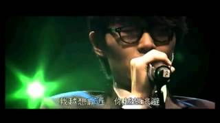 Video thumbnail of "方大同 Khalil Fong - 黑洞裡 Live"