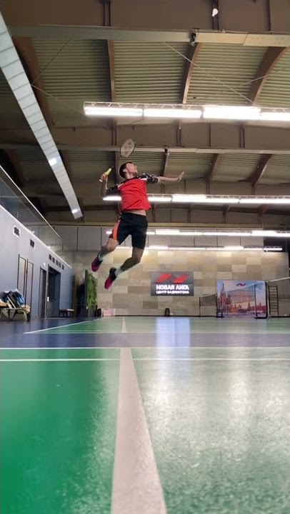 SlowMo Smash | BADMINTON