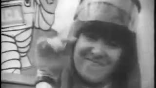 Rita Lee e Os Mutantes no comercial da Shell, 1969 - deserto
