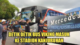 REAKSI AREMANIA SAAT BUS VIKING/BOBOTOH DATANG DI KANJURUHAN STADIUM