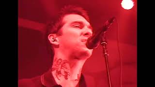 Joyce Manor - "Heart Tattoo" with Mark Hoppus (Live at the Palladium)