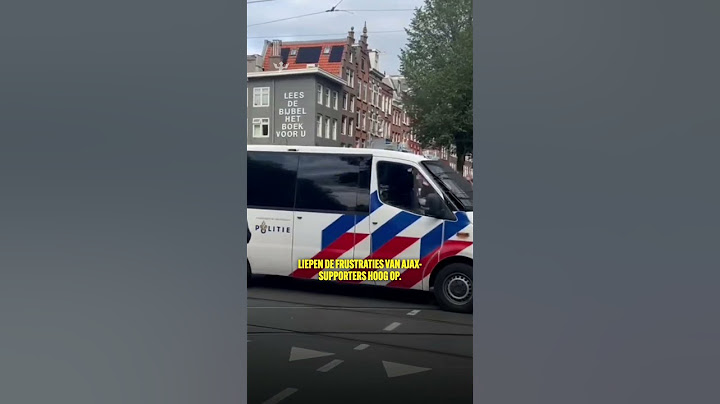 AJAX-FANS VALLEN POLITIE AAN: ME GRIJPT IN! #shorts