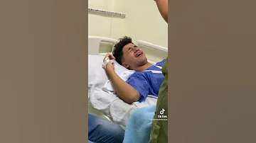طالع من العملية ومزال تحت تأثير البنج 