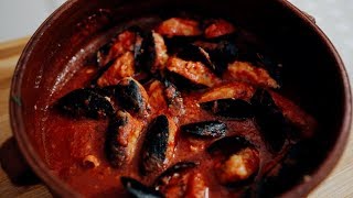 Cozze ripiene al sugo – La ricetta tradizionale pugliese