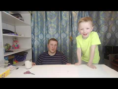 макчим делает из гипса коржика из мультфильма 3 кота