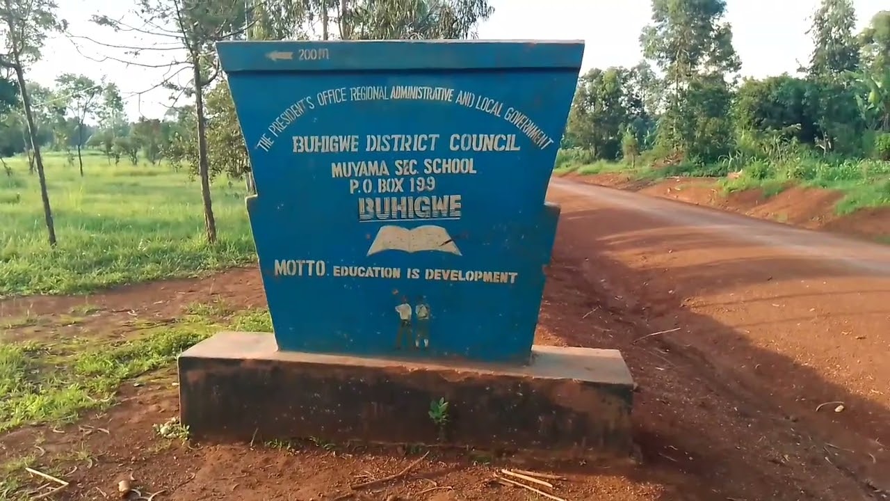 MUONEKANO WA BARABARA KUU MUYAMA- BUHIGWE INAYOUNGANISHA KATA HIYO NA WILAYA ZINGINE