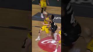 Eric Ii Reed With 21 Points Vs Filou Oostende