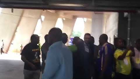 LIVE MANJI AKIINGIA UWANJANI KUSHUHUDIA MECHI YA YANGA