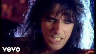 Watch Alice Cooper House Of Fire video