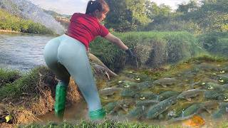 FULL VIDEO: Wild fishing The girl using rudimentary tools caught a lot of fish