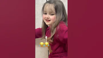 حياتي يابه ياابو عيون جذابه فدوه الكلبك يروحي 