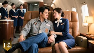Đại gia bị tiếp viên khinh thường, ai ngờ búng tay cái khiến cô quỳ rạp
