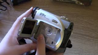 English video: Broken JVC GR-D325 E Mini DV camcorder, near mint condition