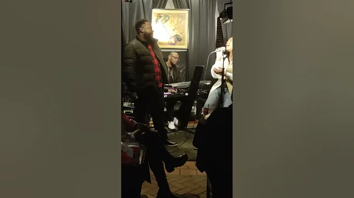 LeShea, Anthony Saunders Live