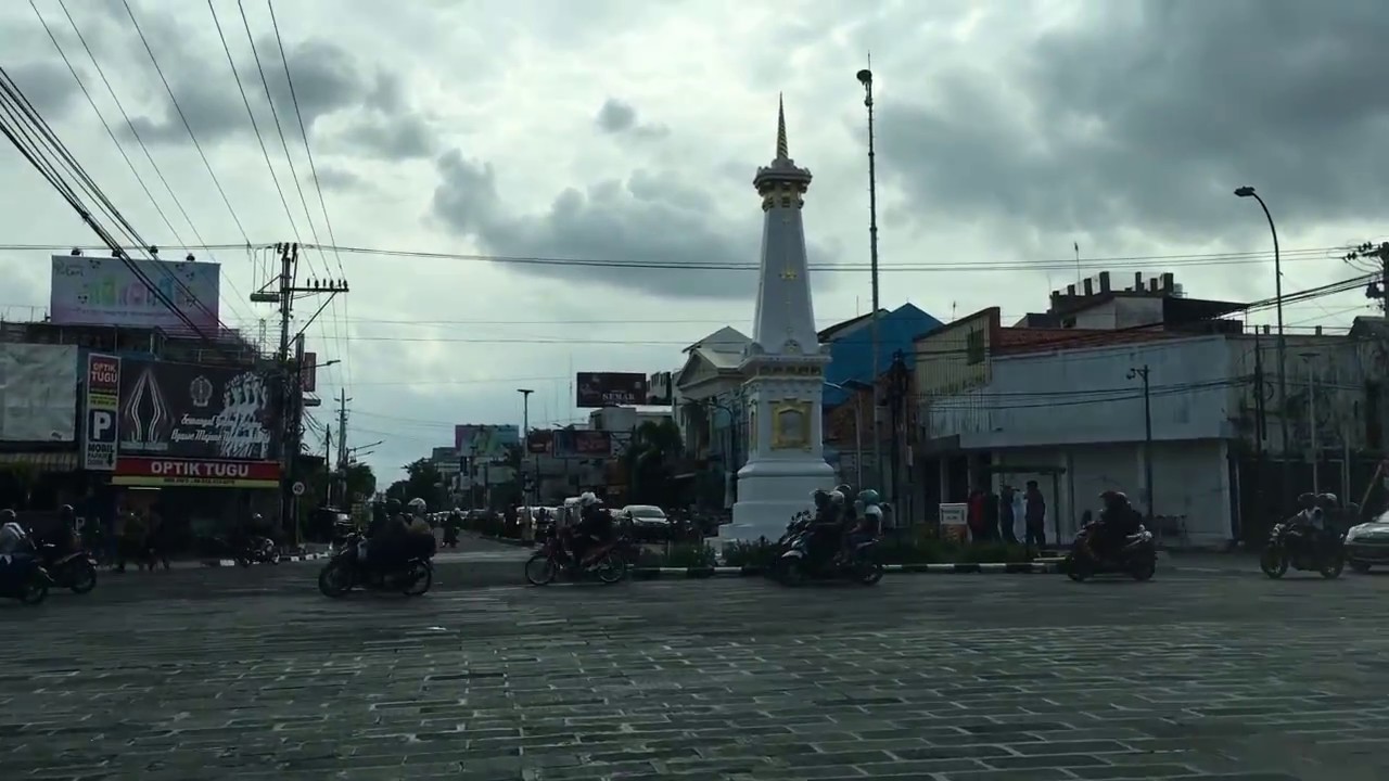 Jalanan Jogja dari dan ke Stasiun Tugu, lewat Malioboro