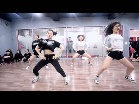 목동댄스학원 Weekend girlish choreography