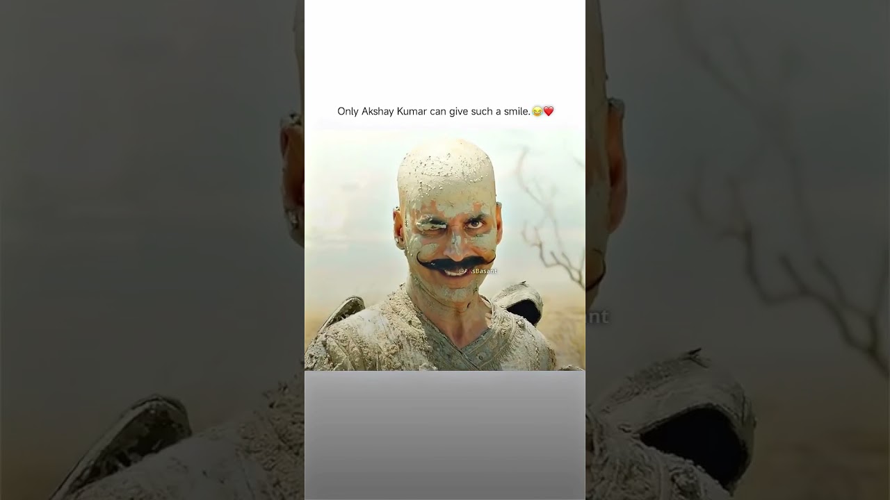 Akshay Kumar smiles funny moments