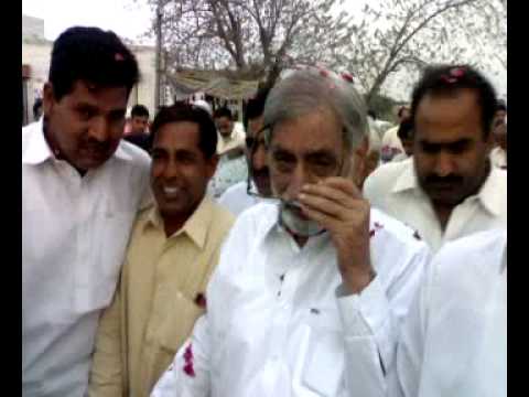 JHELUM: Raja Muhammad Afzal comes to Chak Jamal for PML-N Public meeting. Yusuf Raza reports