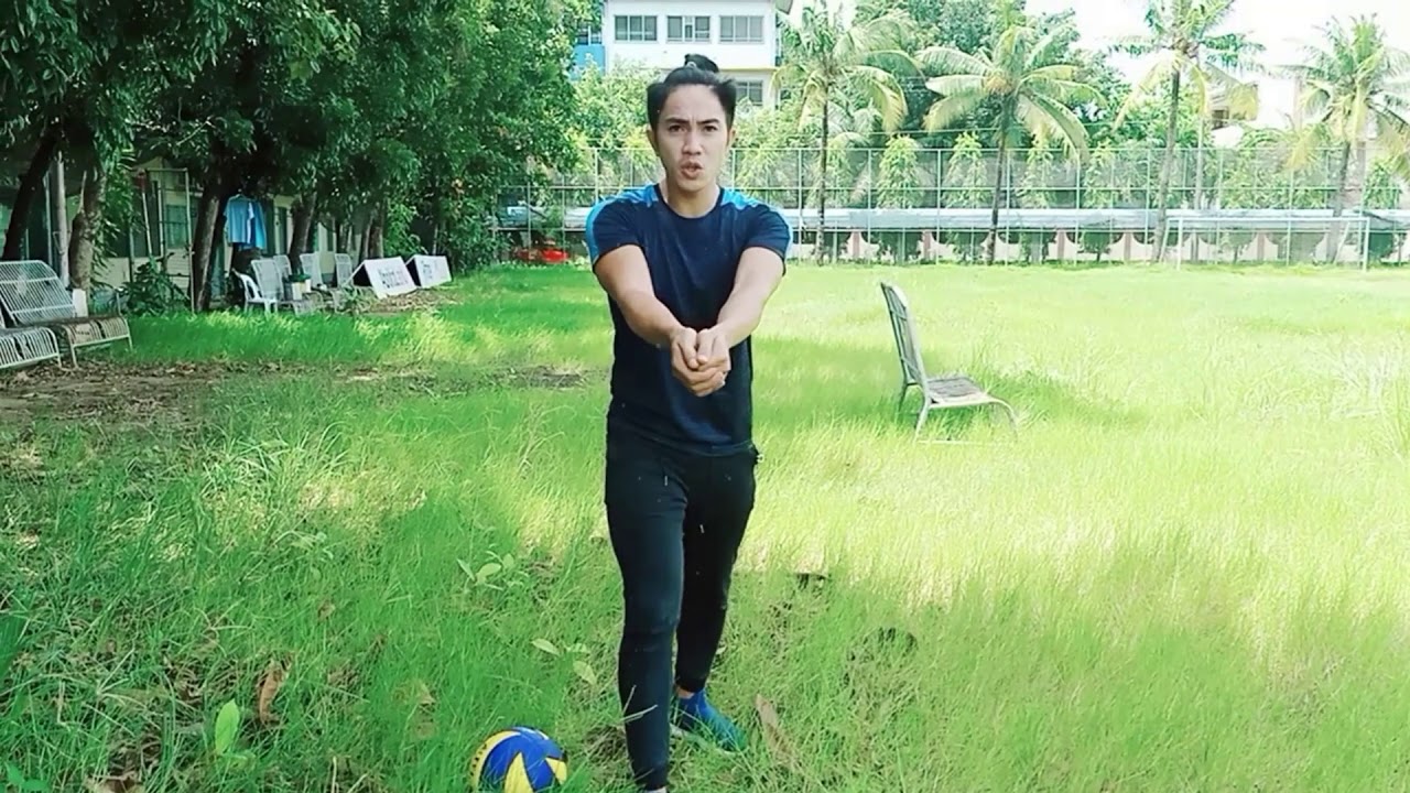 VOLLEYBALL I RECEIVINIG THE BALL I HUMAN PE INSTRUCTOR YouTube