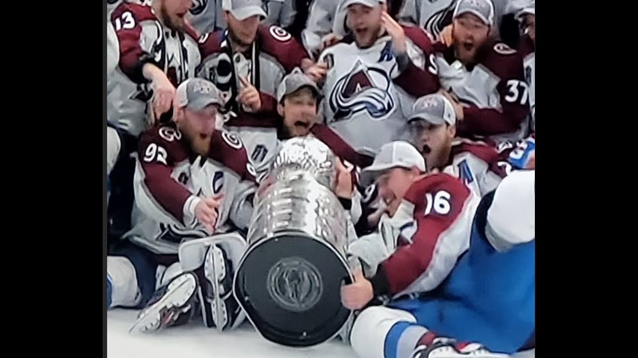 Avalanche Player Gets His Kids Loads of Ice Cream in Stanley Cup