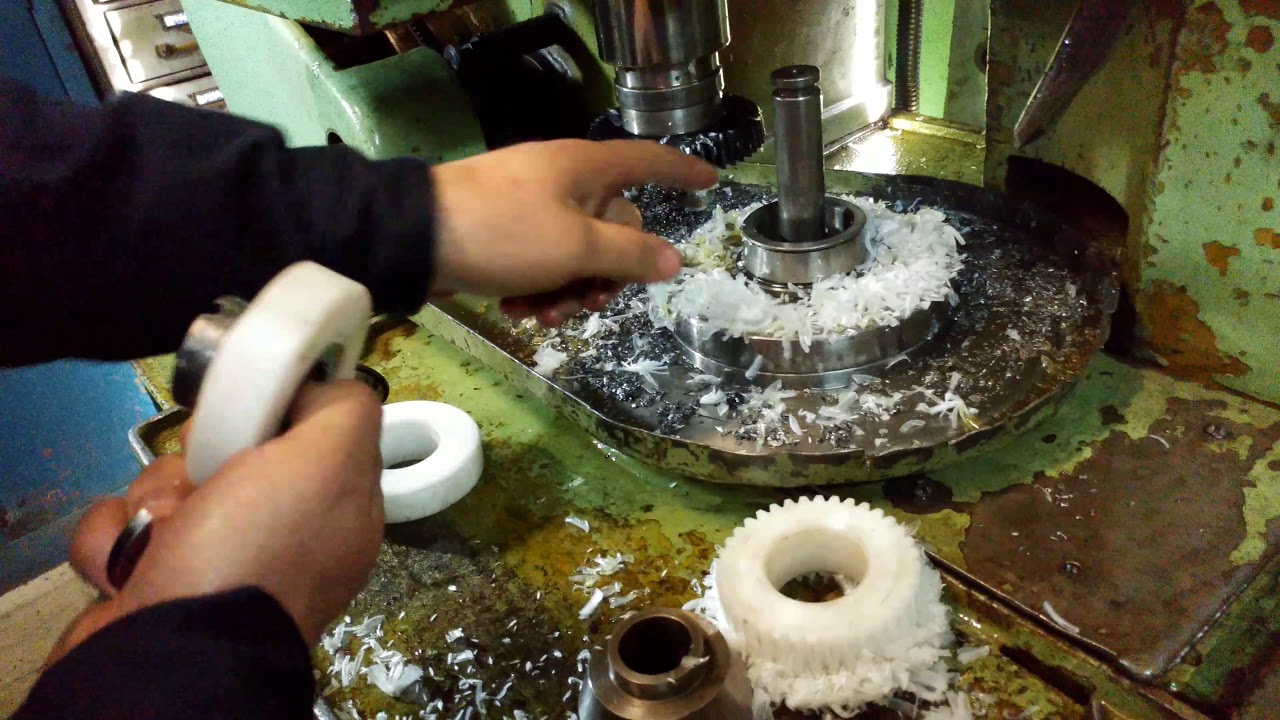 Tallados con sistema fellows en Torneria Fustes