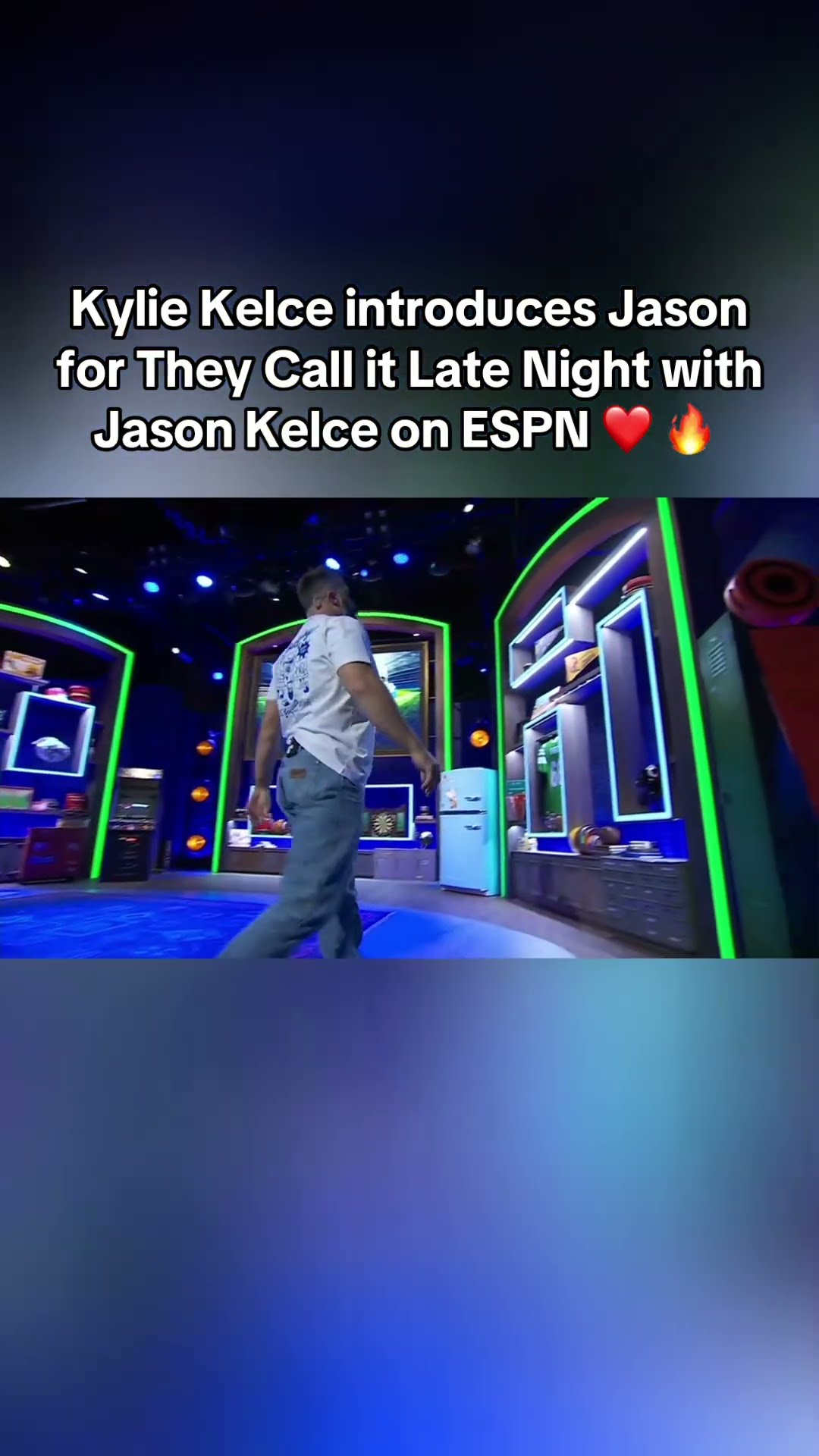 Kylie introduced Jason Kelce ❤️