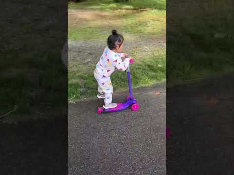 Look at her go! 🥹 The perfect toddler scooter! 🛴✨ #shorts #toddlerlife #cutekids