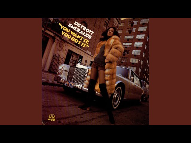 Baby Let Me Take You (In My Arms) - YouTube