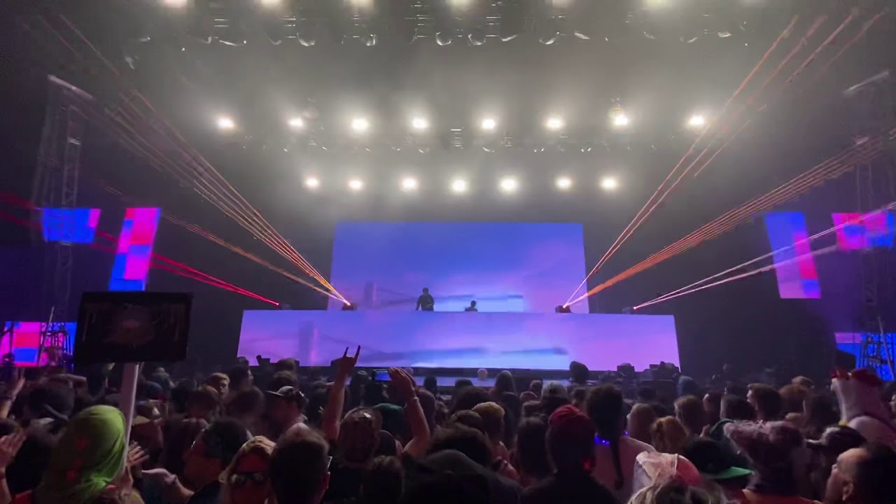 Stars Tonight + Sunburn - DROELOE @ Hijinx Fest 12/28/19