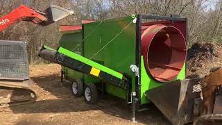 Celebrity MTS1230 Mobile Trommel Screen with dual side discharge conveyors for dirt, soil, compost screening Profile